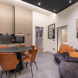  Appartamento Moscova Luxury In Brera With Wifi And 3 Bedrooms